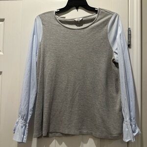 Crown & Ivy Gray Knit Top